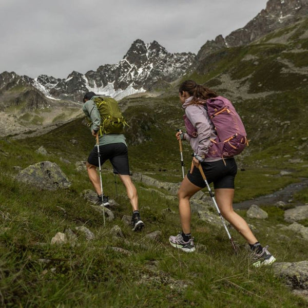 OSPREY TALON VELOCITY 20 ZAINO 20 LITRI PER TREKKING E FAST HIKING - DISPONIBILE IN 2 TAGLIE E 2 COLORI