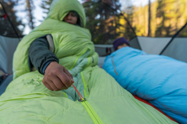 THERMAREST BOOST 650™ 32F/0C SACCO A PELO IN PIUMA