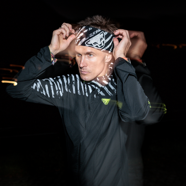 DYNAFIT TRAIL REFLECTIVE HEADBAND FASCIA DA TESTA CON DETTAGLI RIFLETTENTI