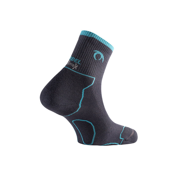 LURBEL TIERRA THREE CALZE TECNICHE E TRASPIRANTI PER RUNNING E TREKKING