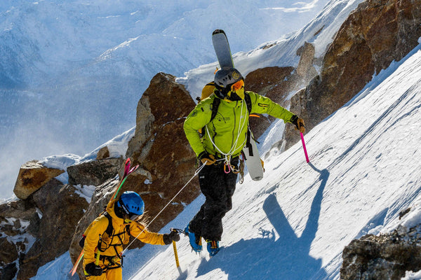 GRIVEL GHOST Piccozza da sci alpinismo ed alpinismo leggera e minimale, versione con paletta - Disponibile in 3 colori e 2 misure