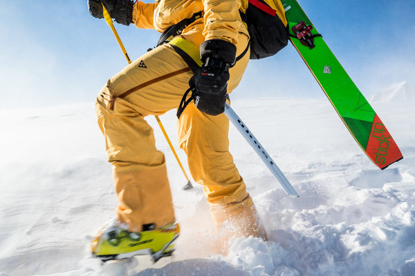 GRIVEL GHOST Piccozza da sci alpinismo ed alpinismo leggera e minimale, versione con paletta - Disponibile in 3 colori e 2 misure