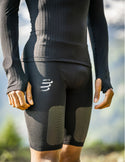 COMPRESSPORT TRAIL UNDER CONTROL SHORT PANTALONCINI UOMO DA TRAIL RUNNING A COMPRESSIONE