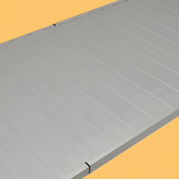 CONVER COMPANY TAVOLO ESTENSIBILE CON TELAIO IN ALLUMINIO PRATICO E LEGGERO